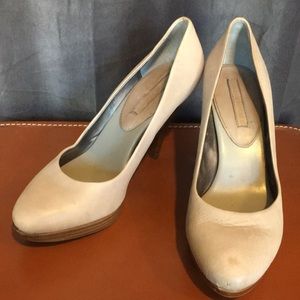 Banana Republic gray and wood heels